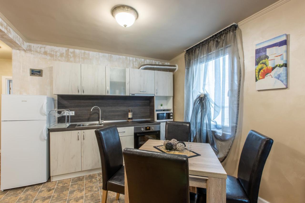 Blue тerrace Center Apartment