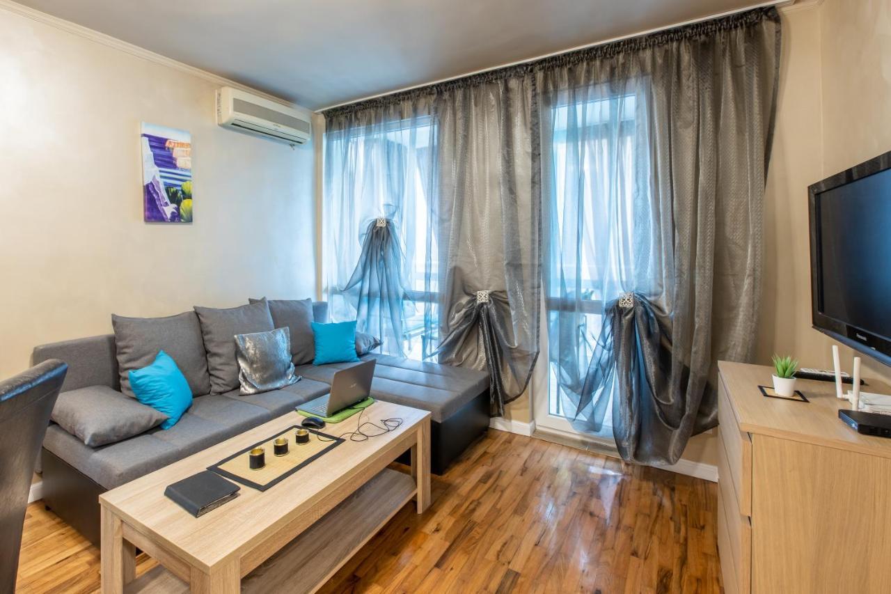 Blue тerrace Center Apartment