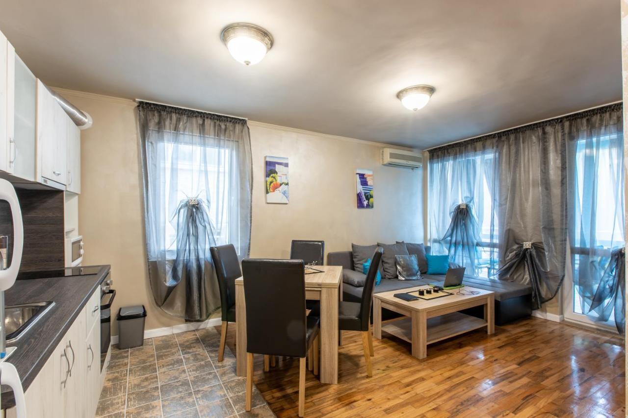 Blue тerrace Center Apartment *
